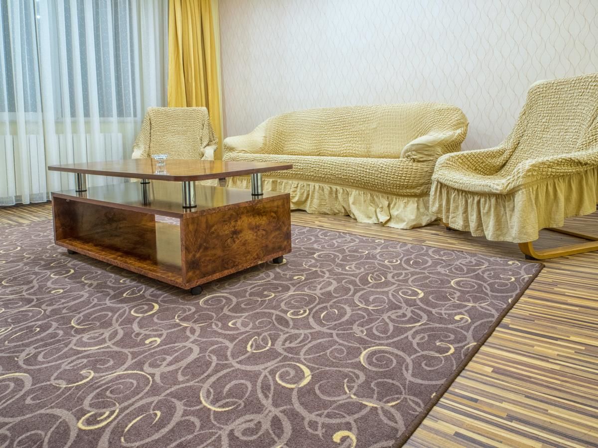 Отель Hotel Emi Mihail Kogălniceanu-9